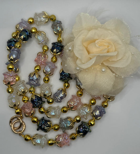 Customized crossbody chains