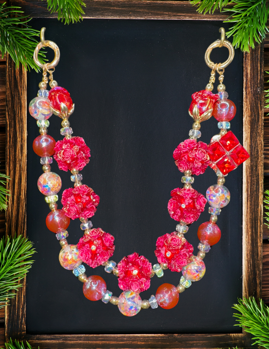 Red layered chain