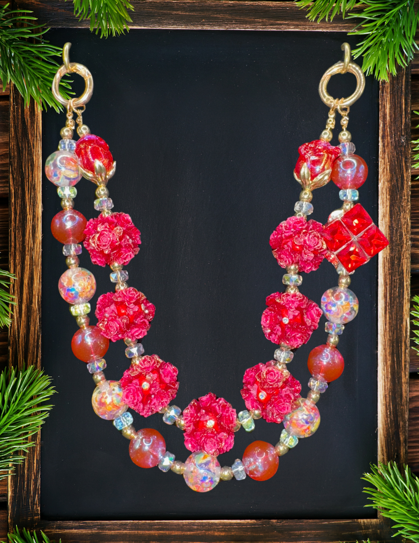 Red layered chain